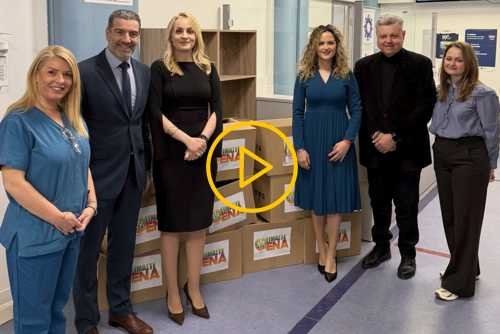 Δωρεά 2 βιβλιοθηκών και 400 βιβλίων στο Νοσοκομείο Παίδων Πεντέλης